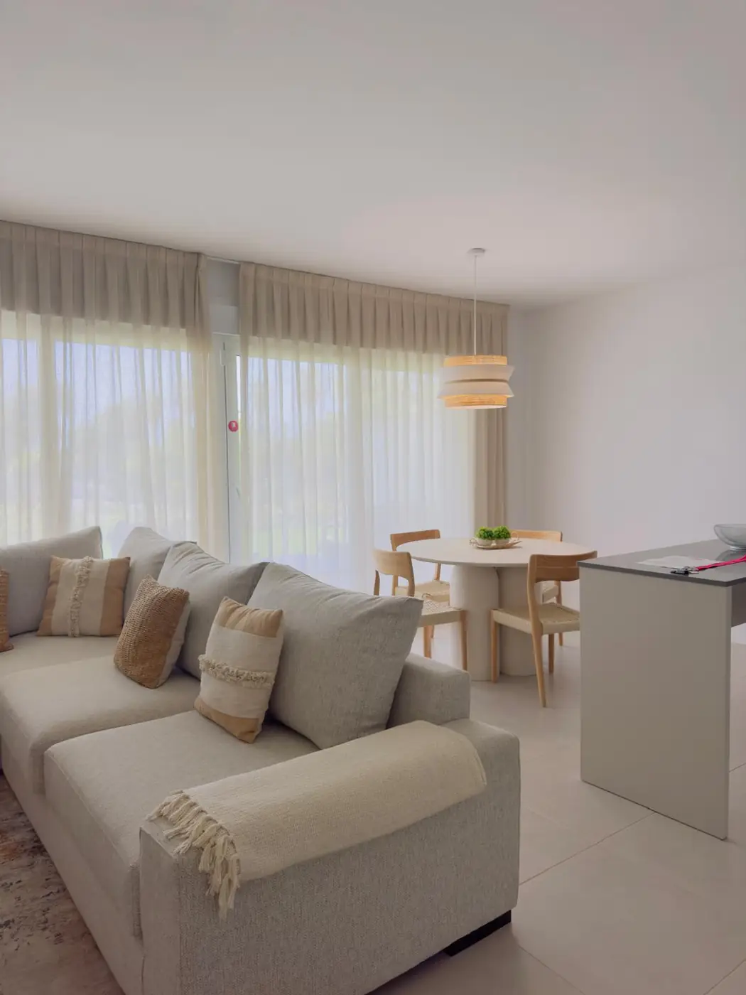 Clean living and dining room prepared for its next use